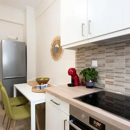 Saroko House - Corfu City Getaway Apartment *